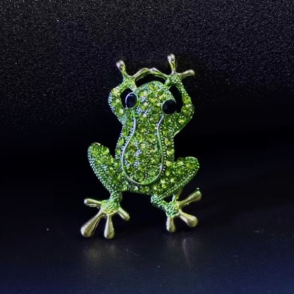 Jewelry - Cute & Colorful Sparkling accent Green Crystal Rhinestone Frog Animal Brooch Pin